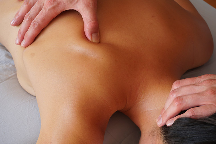Therapeutic massage at Andrew Newman's Takapuna, Auckland clinic.